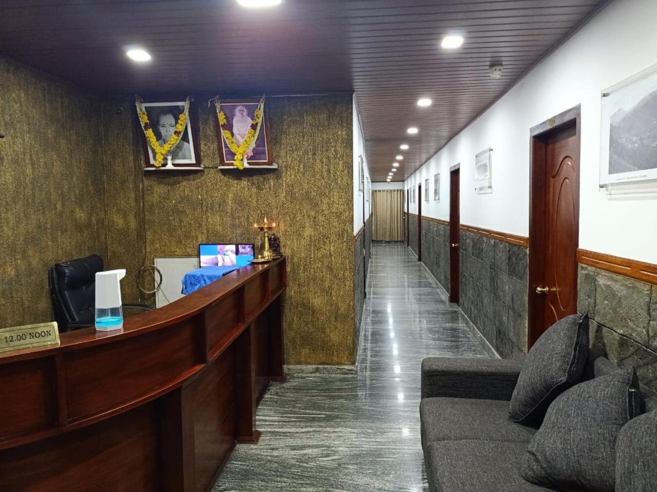 Hotelgurubhavan 무나르 외부 사진
